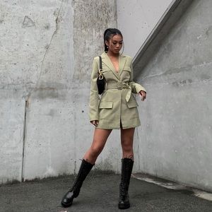 🔺SOLD🔻 ZARA - Knee High Laced Up Boots